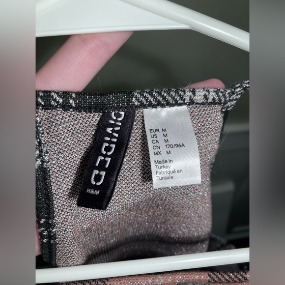 H&M Cropped Sparkly Top - Picture 2 of 5